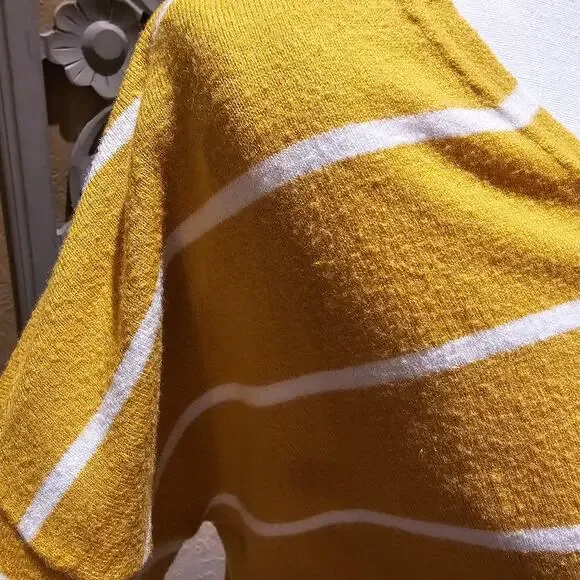 Staccato Size L Modern Relaxed Casual Minimalist Striped V Neck Knit Top - Picture 11 of 11